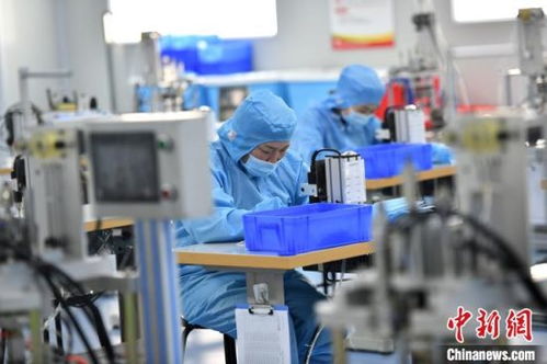 逆行武汉，回川建厂 雨衣妹妹与川鄂友谊工厂的抗疫传奇